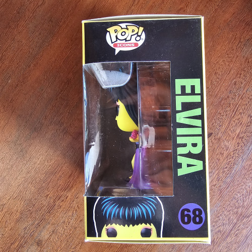 Funko Pop Elvira (Blacklight) - Elvira 40th Anniversary - #68