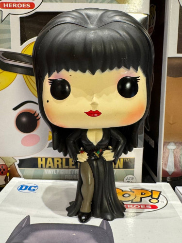 Funko Pop Elvira-Elvira: A Rainha Das Trevas-375