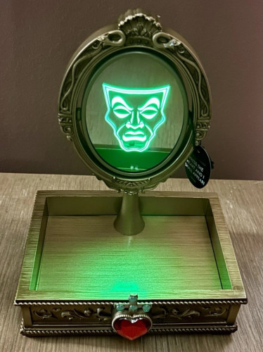  Disney Snow White And The Seven Dwarfs # - Produto Original