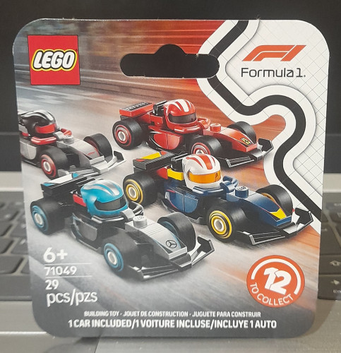Lego Fórmula 1-Formula 1 Racing Team-71049