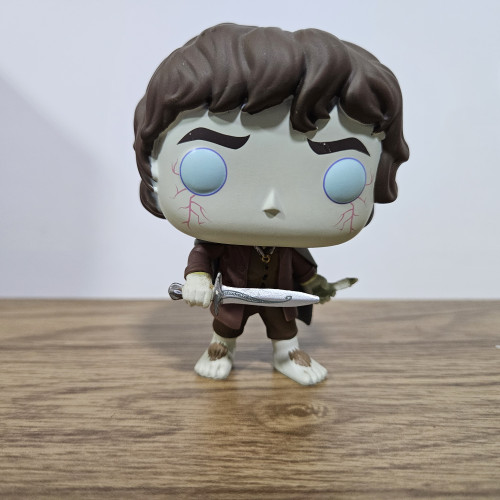 Funko Pop Frodo Chase Gitd - Loose - Lord Of The Rings-O Senhor Dos Anéis-444