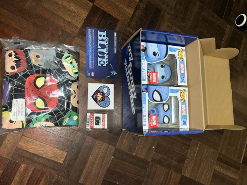 Funko Box Collectors Corps Marvel Spider-man Blue - M Marvel #1355 - Produto Original