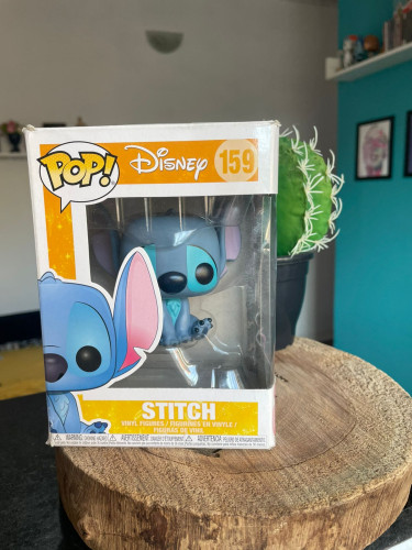 Funko Pop - Disney - Stitch (sentado) - Disney - #159