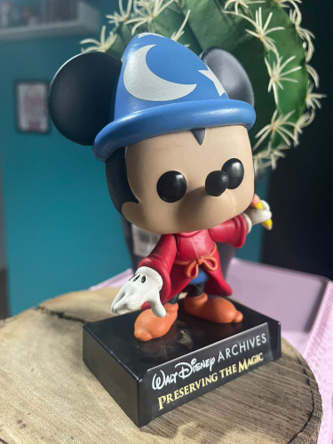 Funko Pop - Mickey 799 - Disney - #799