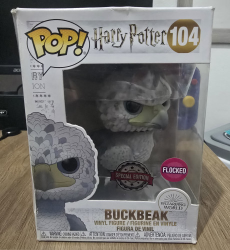 Funko Pop! Buckbeak Flocked Harry Potter #104 - Produto Original