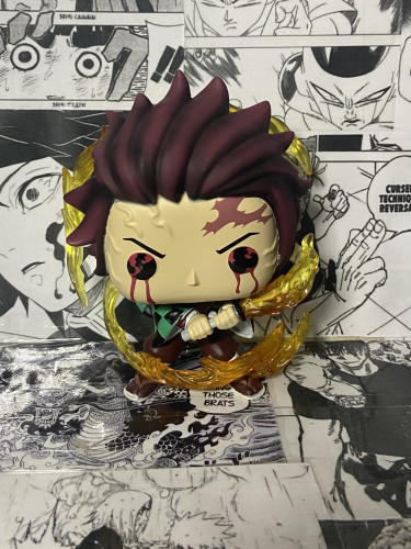 Funko Pop! Demon Slayer - Tanjiro Kamado Demon Slayer #1748 - Produto Original