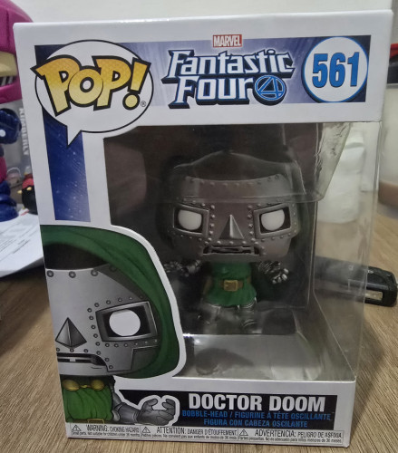 Funko Pop! Doctor Doom Marvel Studios #561 - Produto Original
