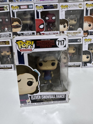 Funko Pop! Eleven (snowball Dance)-Stranger Things-717