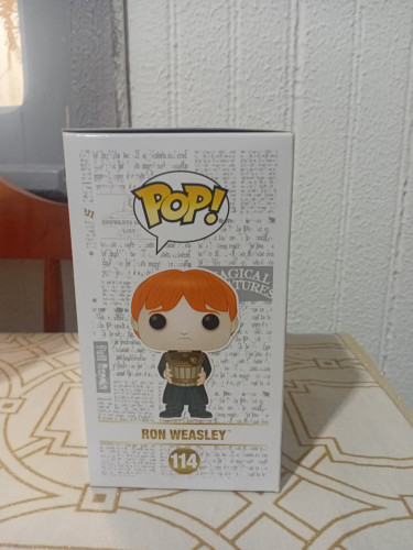 Funko Pop! Harry Potter Wizaring World Ron Weasley With Slugs #114 - Harry Potter Wizarding World - #114