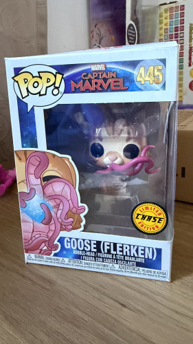 Funko Pop! Marvel - Goose (Flerken) #445 Exclusivo Chase (edição limitada)-Capita Marvel-445