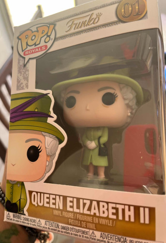 Funko Pop! Royals: Queen Elizabeth - The Royal Family - #1