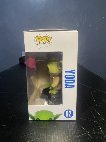 Funko Pop! Star Wars - Yoda (caixa azul e fonte pequena) - Stars Wars - #2