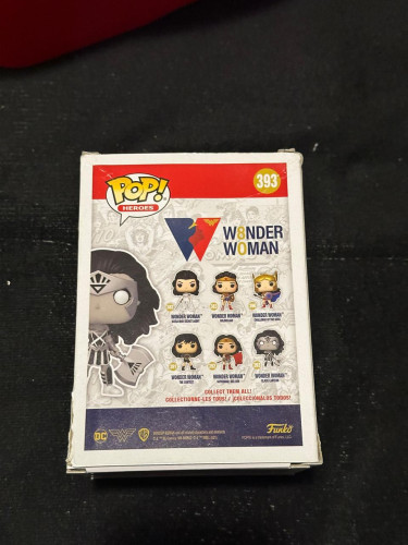 Funko Pop! Wonder Woman Black Lantern 393 Original - Mulher Maravilha - #393