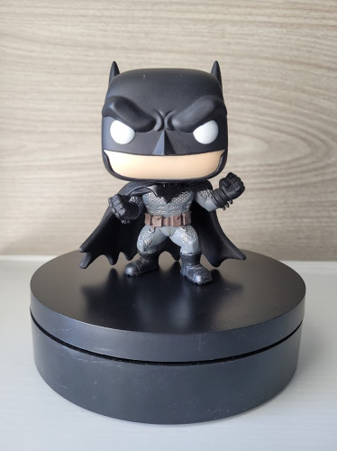 Funko Pop Batman Damned (pequeno detalhe na cabeça) - Batman 80 Years - #288