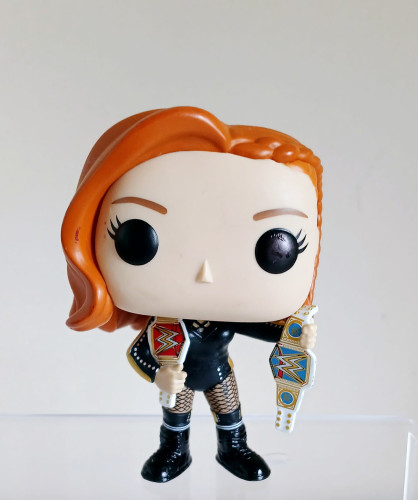Funko Pop Becky Lynch (with Belts) * Exclusive* Sports WWE #102 - Produto Original