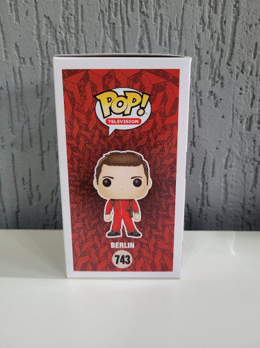 Funko Pop Berlin (detalhe no nariz) - La Casa De Papel - #743