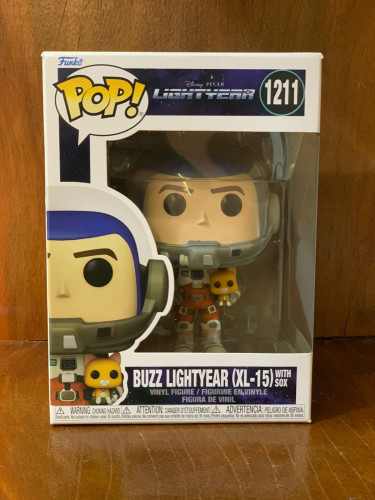Funko Pop Buzz Lightyear (XL-15) with Sox #1211 – Disney Pixar Lightyear Disney Pixar / Lightyear #1211 - Produto Original