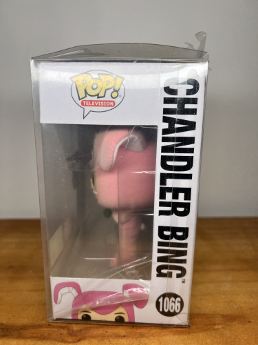 Funko Pop Chandler Bing - Flocked - Exclusive Target - Vaulted - Friends - #1066