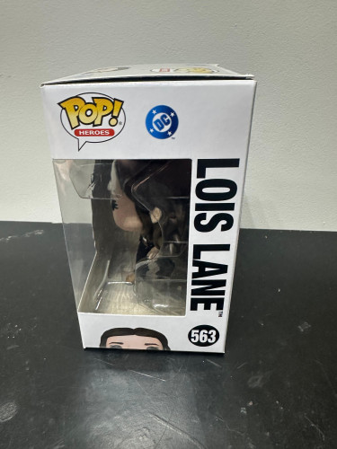 Action Figures Funko Pop Dc Superman Lois Lane 563 - Superman - #