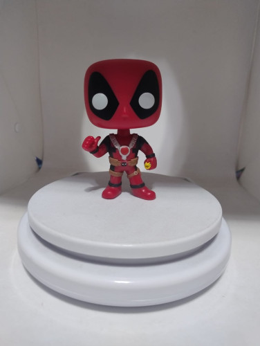 Funko Pop Deadpool (faltando uma parte da galinha e sem Caixa)-Deadpool-116