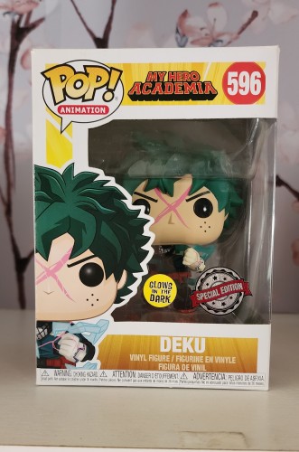 Funko Pop Deku - Special Edition - Glows In The Dark - #596 - My Hero Academia - #596