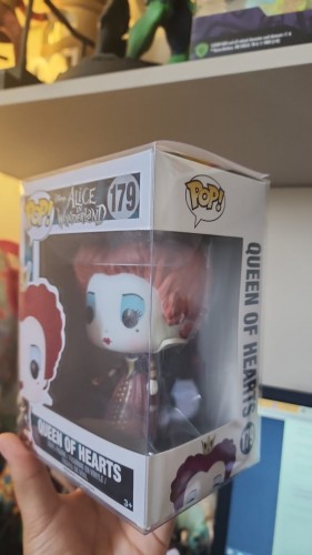 Funko Pop Disney: Alice In Wonderland - Queen Of Hearts - #179 - Alice In Wonderland - #0