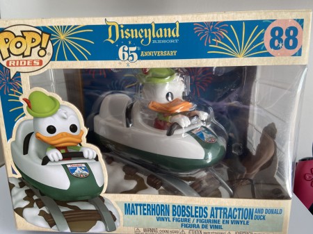 Funko Pop Donald With Matterhorn - #88 - Rides Disneyland Resort 65Th - #88