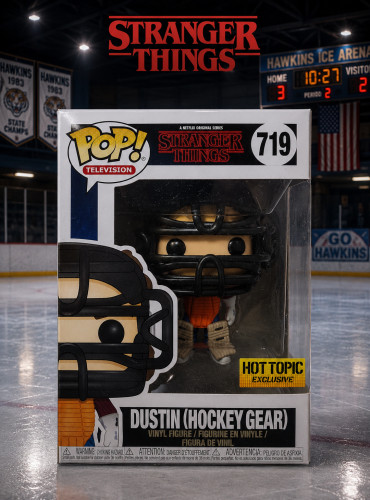 Funko Pop Dustin Hockey Gear Hot Topic (vaulted) Stranger Things #719 - Produto Original