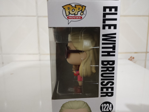 Funko Pop Elle With Bruiser #1224 - LEGALMENTE LOIRA - #1