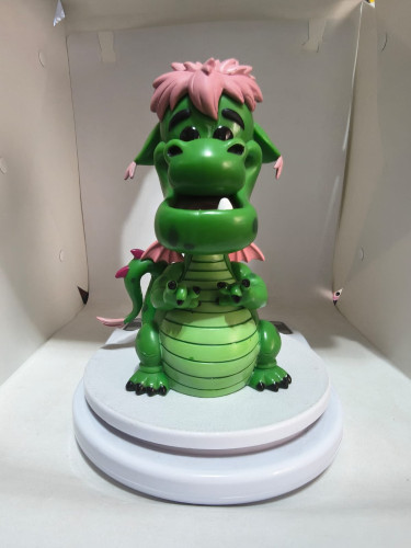 Funko Pop Elliott 6 polegadas (detalhe na pintura e sem caixa) Disney #206 - Produto Original