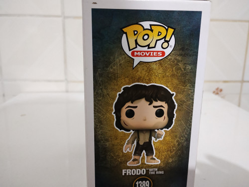 Funko Pop Frodo with the ring #1389 (Exclusivo Convention summer 2023) - The Lord Of The Rings - #1