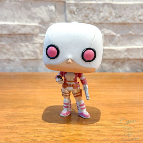 Funko Pop Gwenpool Holding Phone - Marvel #164-Marvel-164