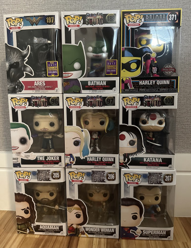 Funko Pop Harley Quinn Black Light Glow - Exclusivo - Batman Animated Series - #371