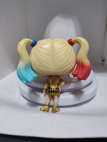 Funko Pop Harley Quinn Exclusivo (sem base e sem caixa) - DC Suicide Squad - #108
