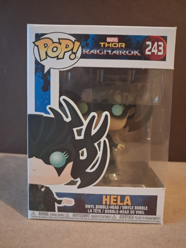 Funko Pop Hela - Vaulted - Usado - Marvel Thor Ragnarok - #243