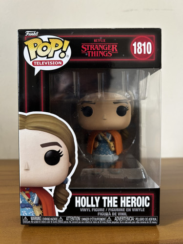 Funko Pop Holly The Heroic Stranger Things S5 #1810 - Produto Original