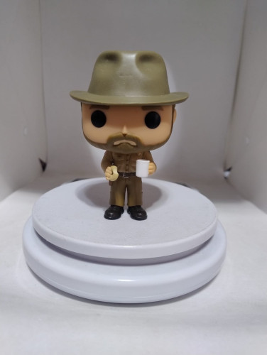 Funko Pop Hopper (sem caixa) - Stranger Things - #512