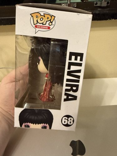 Funko Pop Icons: Elvira 40 Years - Elvira 68 (Diamond ) - Icons - #68