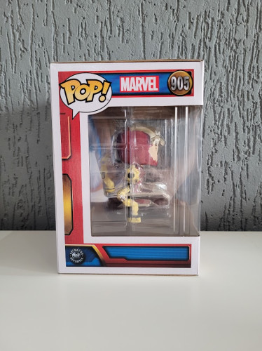 Funko Pop Iron Man With Gantry - Iron Man 2 - #905