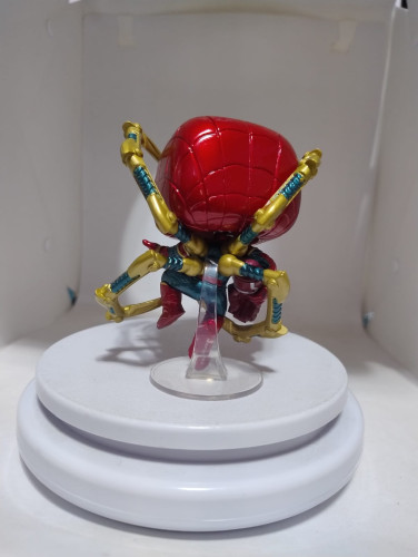 Funko Pop Iron Spider (base colada e sem caixa) - Marvel - #574