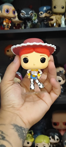 Funko Pop Jessie - Toy Store (COM CAIXA) Toy Story #526 - Produto Original
