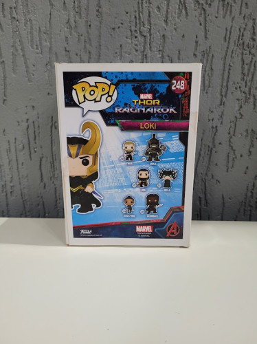 Funko Pop Loki - Marvel Collector Corps Exclusive (detalhes na caixa) - Marvel Thor Ragnarok - #248