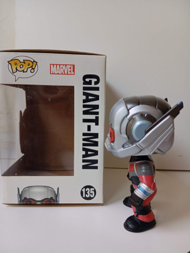Funko Pop Marvel Giant Man - Captain America Civil War - Marvel Studios - #135