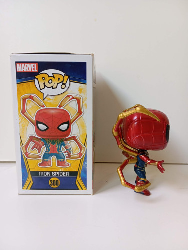 Funko Pop Marvel Iron Spider - Avengers Infinit War - Special Edition - Marvel Studios - #300