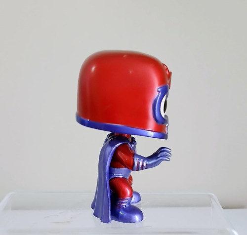 Funko Pop Marvel Magneto *Exclusive Hot Topic - Metalic * - X-Men - #62