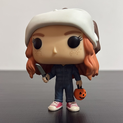 Funko Pop! Max (costume) 552 Stranger Things Com Caixa Sem Blister