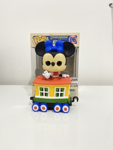 Funko Pop Minnie Mouse On The Casey Jr. Circus Train Attraction Disney Trains Disneyland Resort #06 - Produto Original
