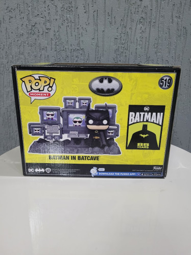 Funko Pop Moment Dc Batman In Batcave - Batman Cavaleiro Das Trevas - #519