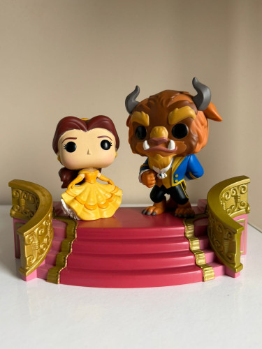 Funko Pop Moment Disney Belle & The Beast The Beauty & The Beast #1141 - Produto Original