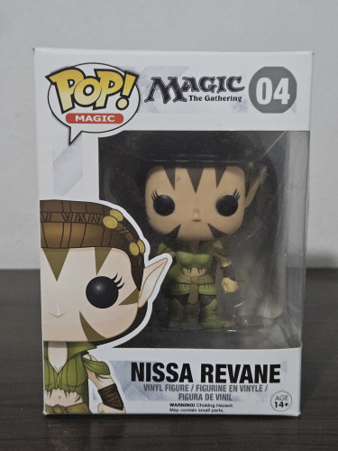 Funko Pop Nissa Revane 04 Detalhe no Nariz-Magic: The Gathering-4